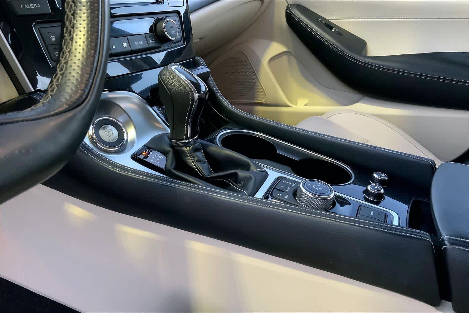 Used 2023 Pearl White Tricoat Nissan Platinum image 16