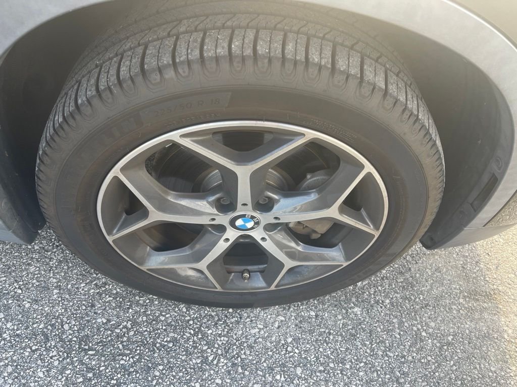 Used 2016 Green BMW xDrive28i image 8