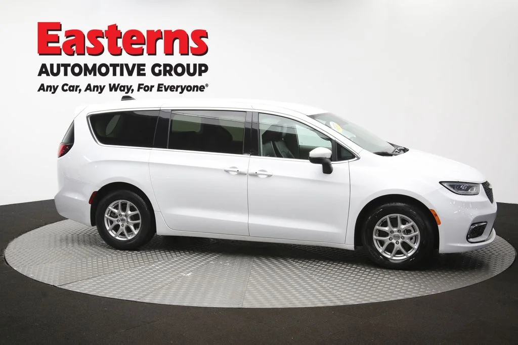 Used 2023 White Chrysler Touring L image 47