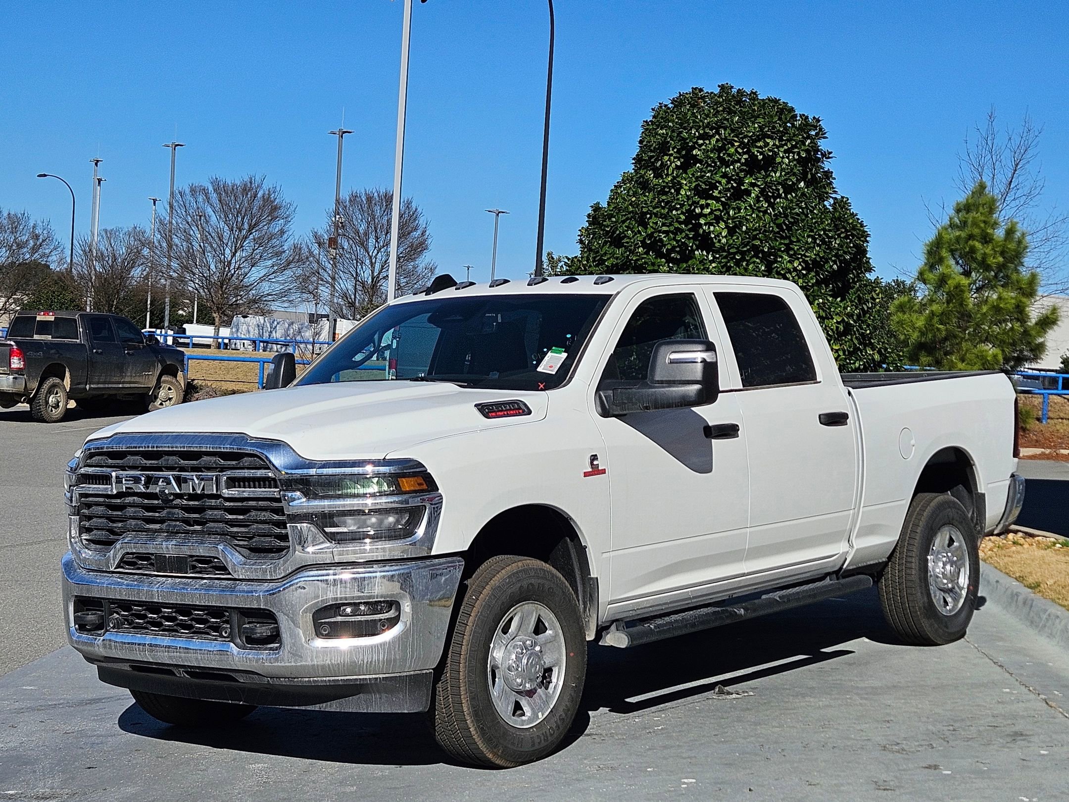 New 2026 Bright White Clear-Coat Exterior Paint RAM Tradesman image 3