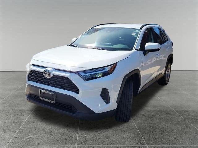 Certified Used 2025 ICE CAP Toyota  image 3