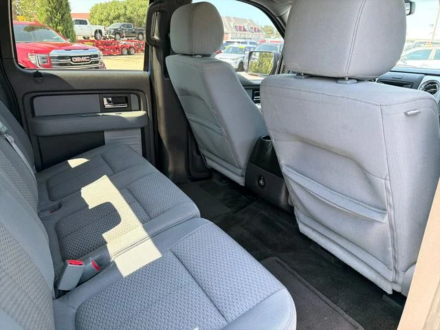 Used 2014 Blue Ford XLT image 26