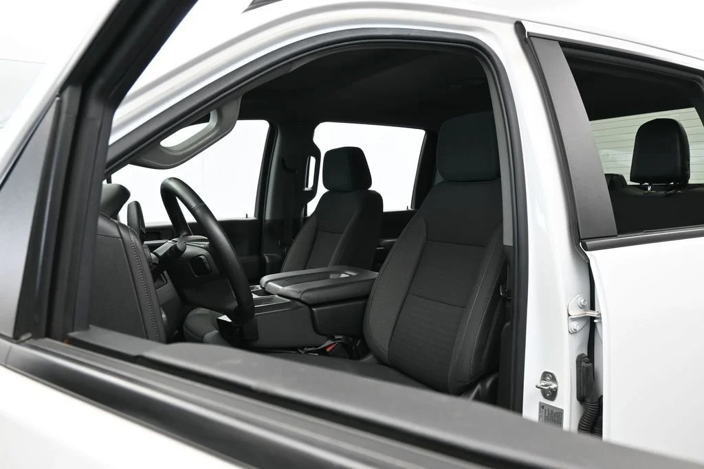Used 2022 Summit White Chevrolet LT image 10