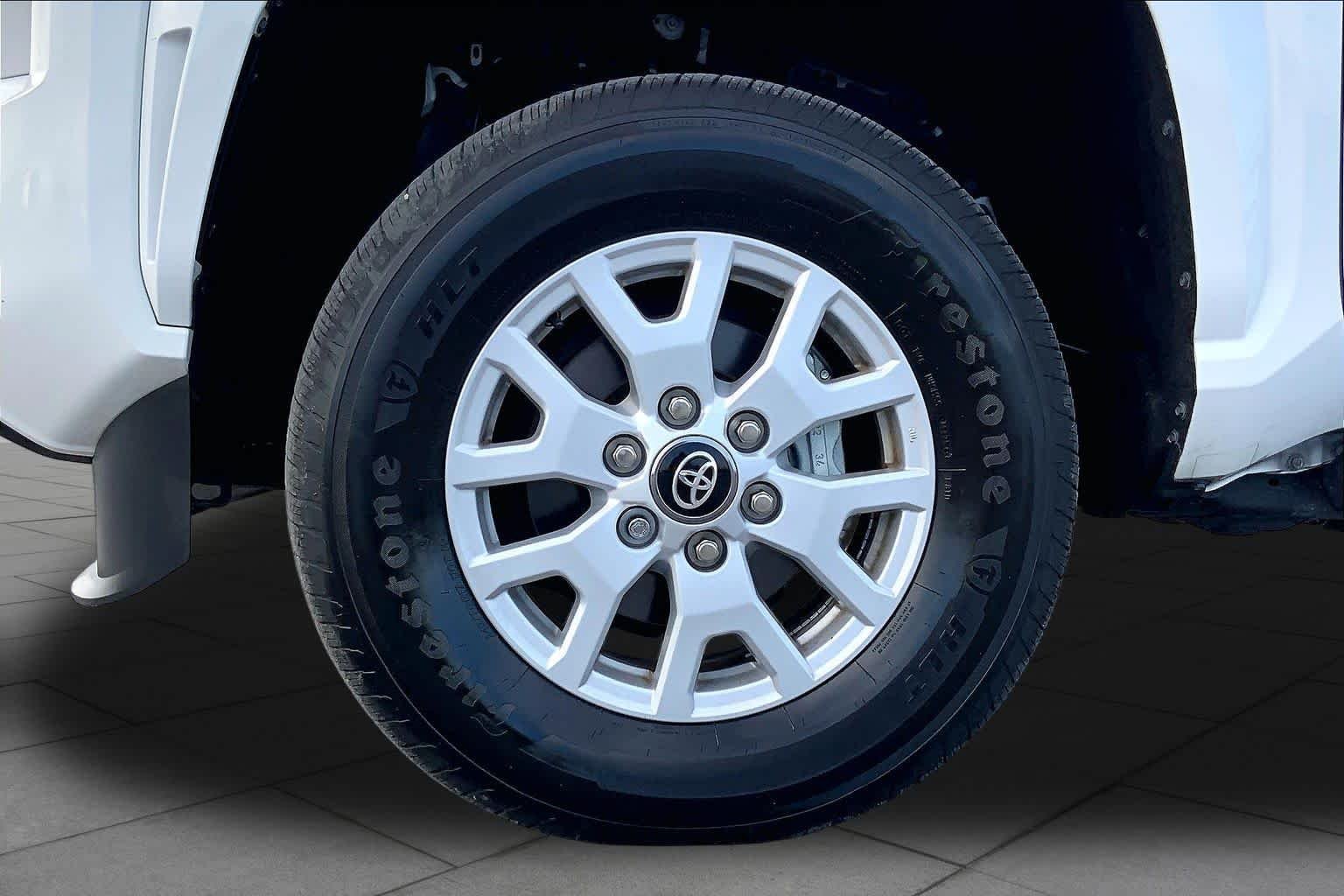 Used 2026 Ice Cap Toyota SR5 image 11