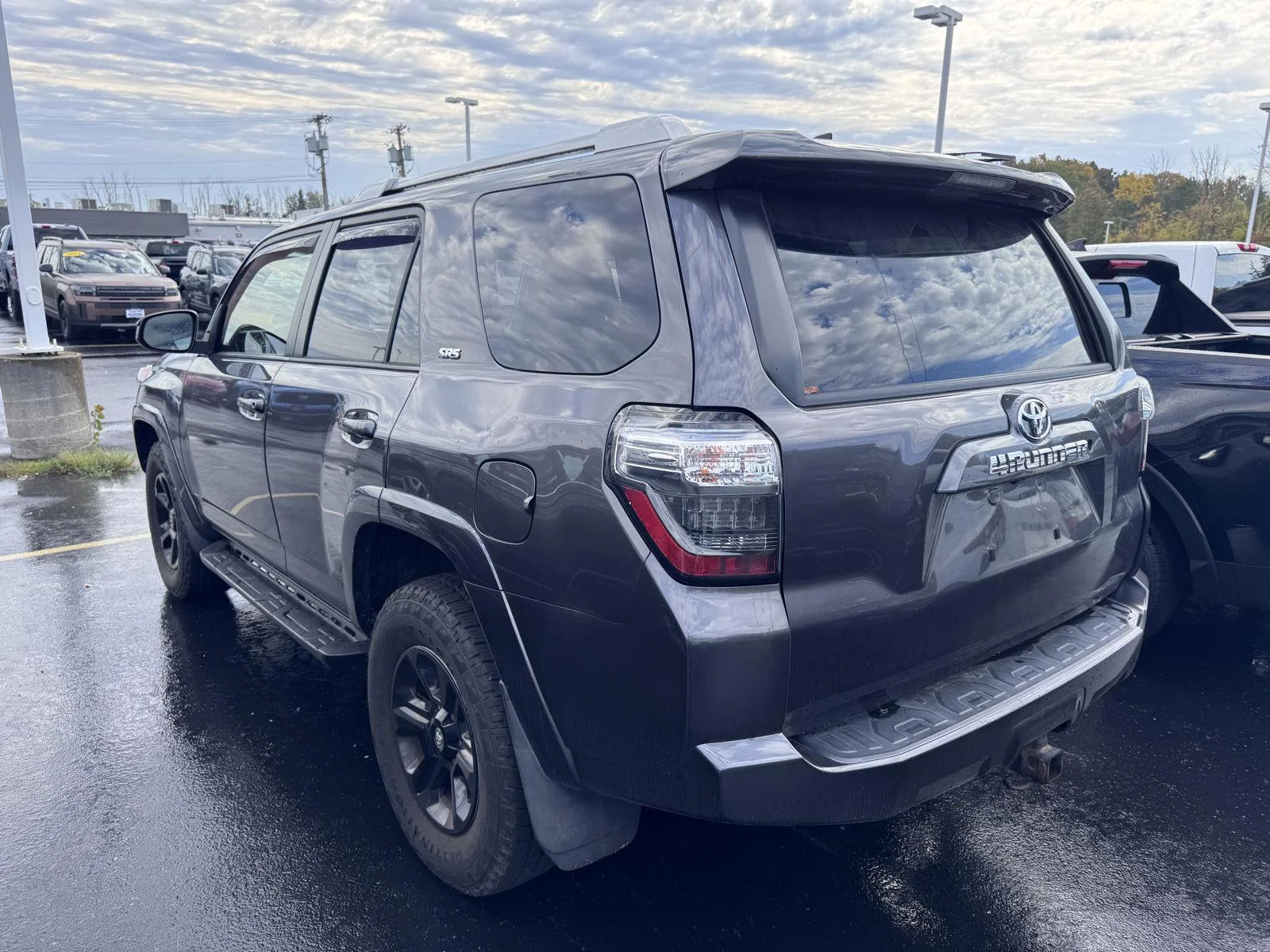Used 2018 Magnetic Gray Metallic Toyota SR5 image 6