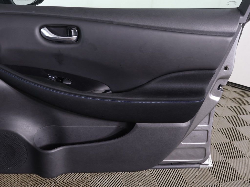 2022 Nissan LEAF SV Plus - Photo 21