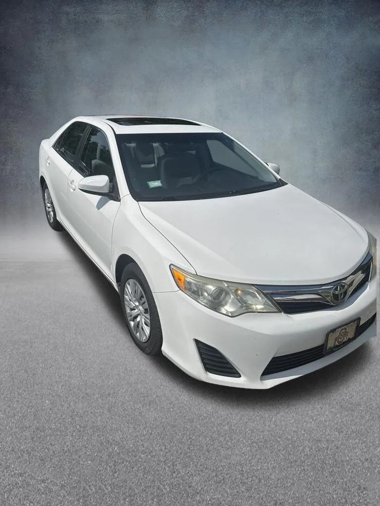 Used 2012 White Toyota LE image 2