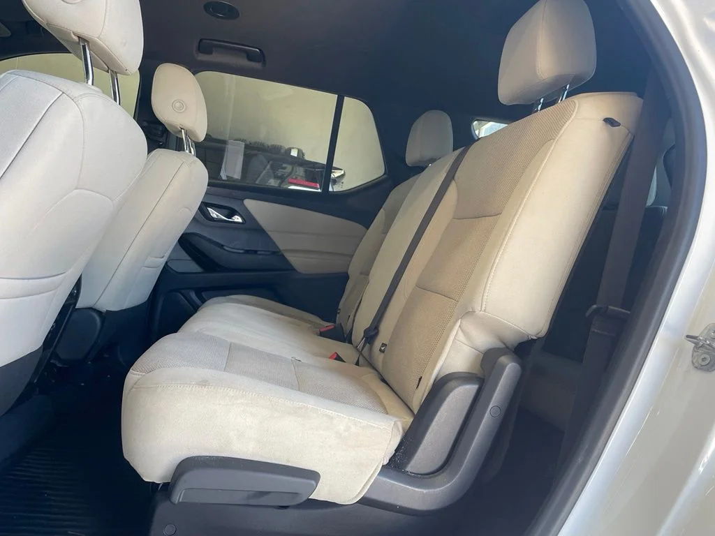 Used 2022 White Chevrolet LS image 16