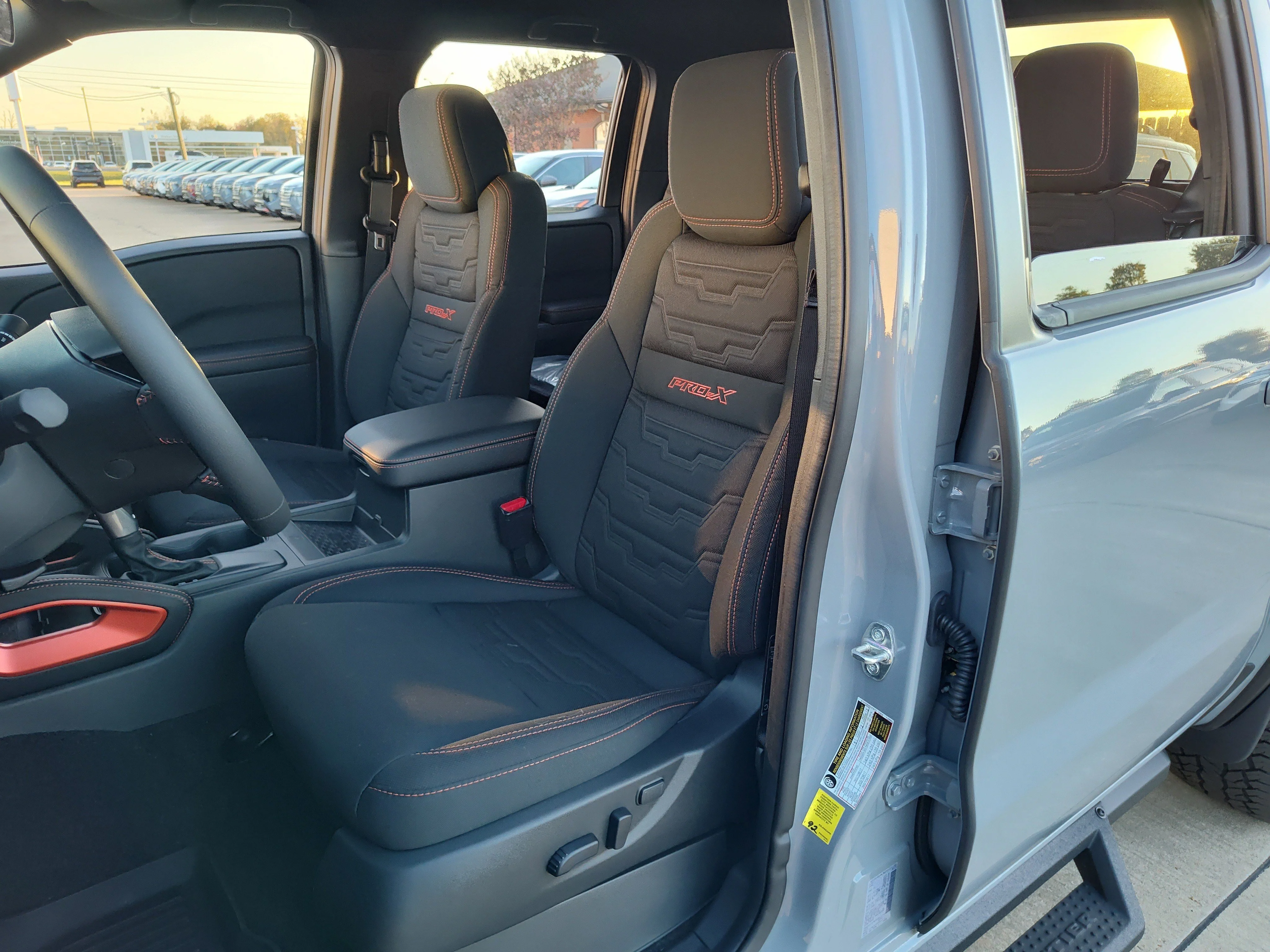 2026 Nissan Frontier PRO-X - Photo 7