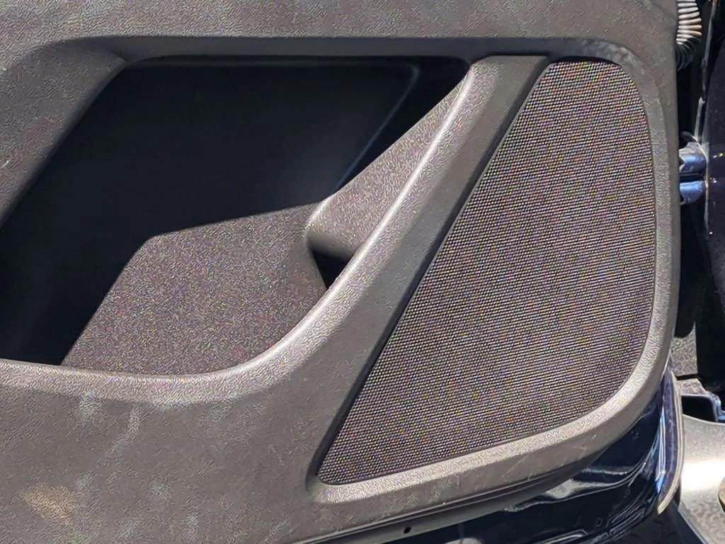 Used 2023 Northsky Blue Metallic Chevrolet LT Cloth image 26