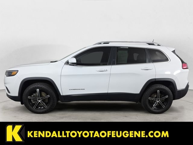 Used 2019 White Jeep Latitude Plus image 8