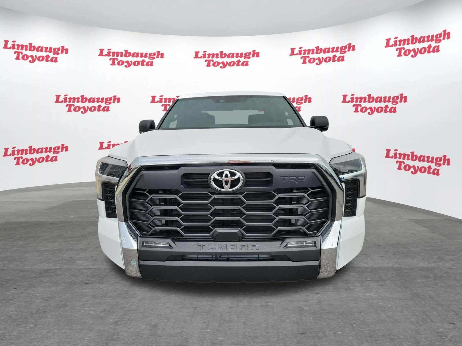 New 2026 Ice Cap Toyota SR5 image 13