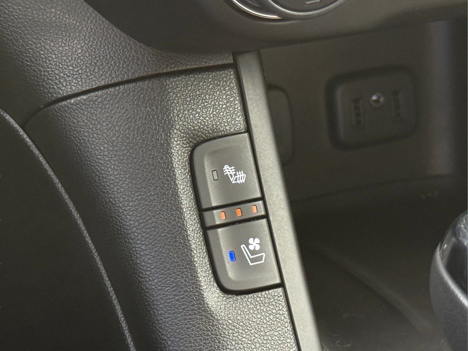 Used 2019 Quicksilver Metallic GMC Denali image 5