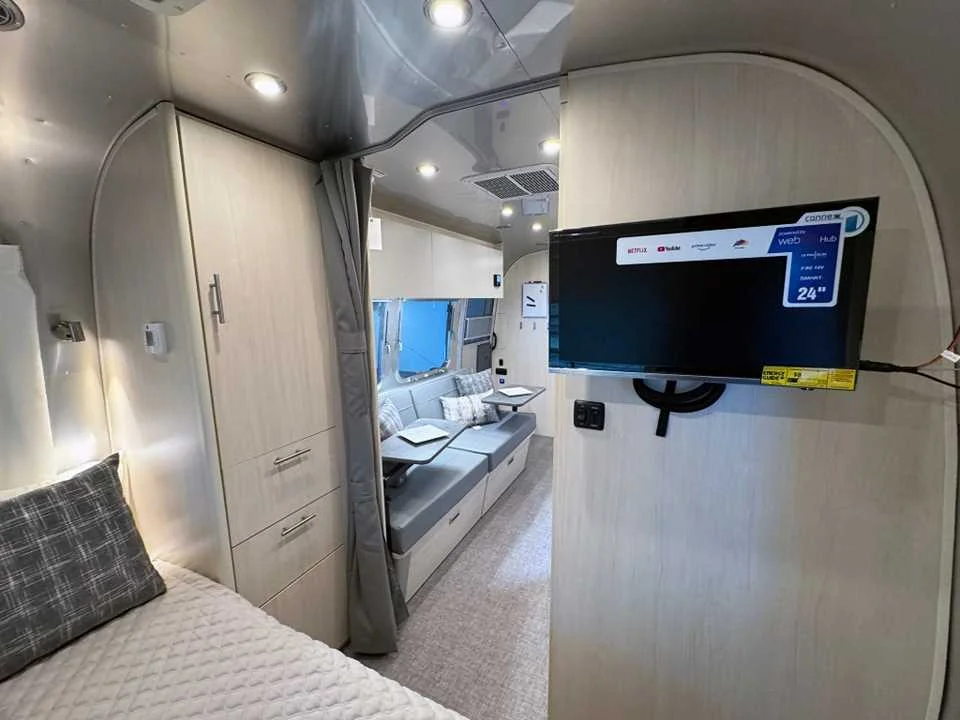 New 2026 SILVER AIRSTREAM  image 28