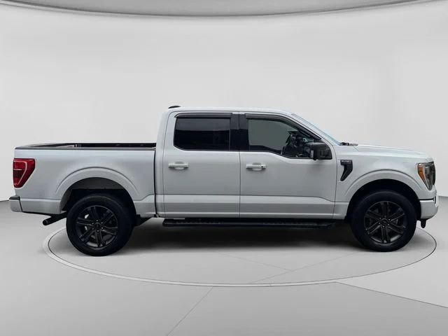 Used 2022 Oxford White Ford XLT image 6