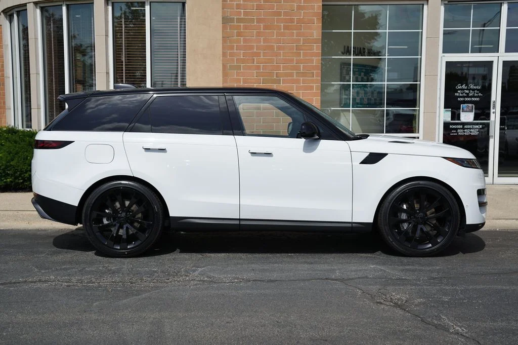Used 2026 White Land Rover SE image 8