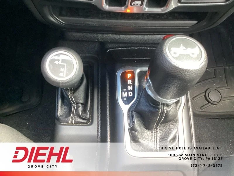 Used 2018 Black Jeep Unlimited Sahara image 19