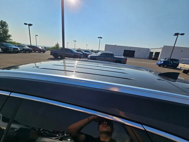 Used 2019 Dark Mocha Metallic Cadillac Base image 13