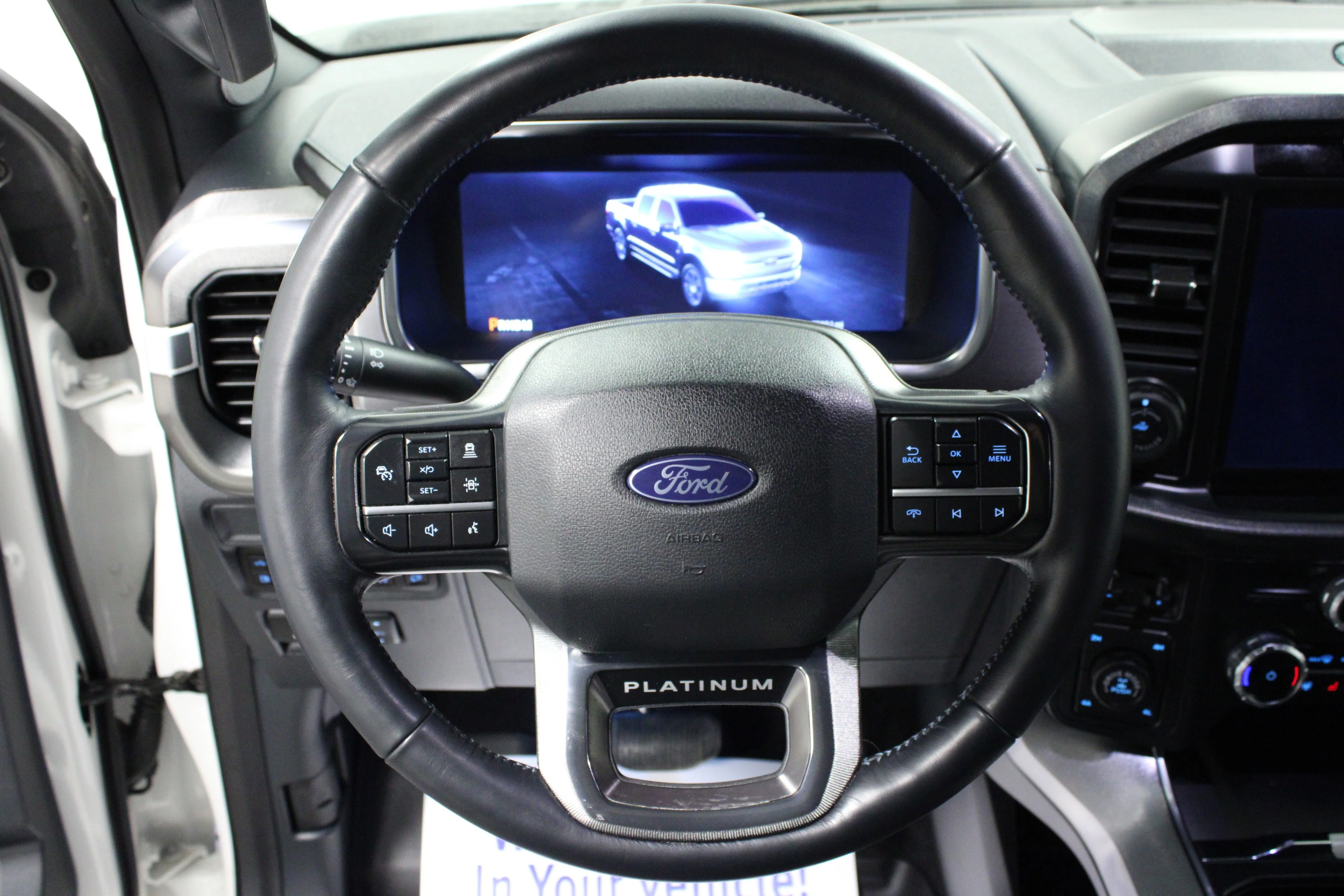 Used 2025 Star White Metallic Tri-Coat Ford Platinum image 18