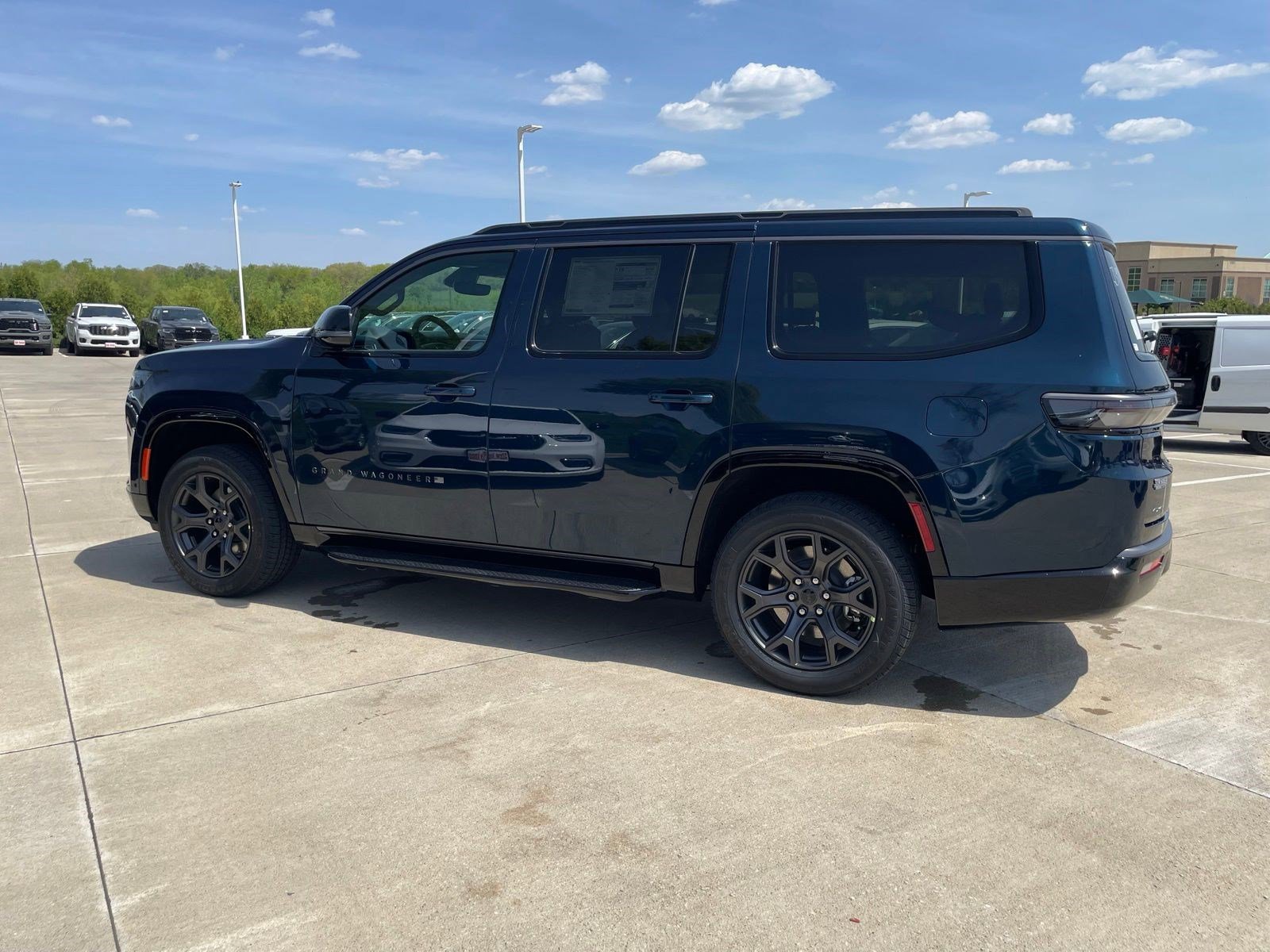 New 2026 Fathom Blue Pearlcoat Jeep Limited Altitude image 1
