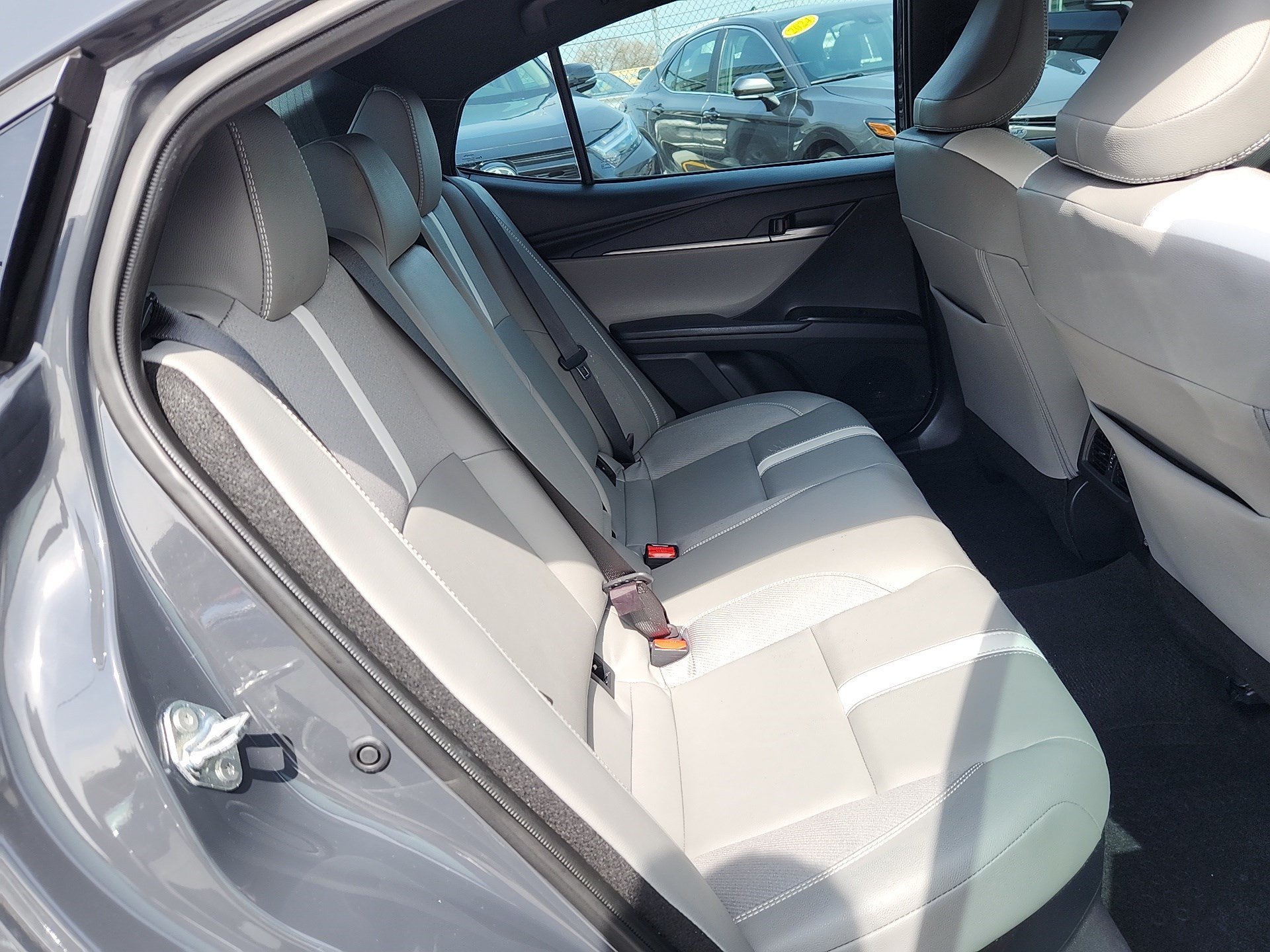 2025 Toyota Camry SE - Photo 26