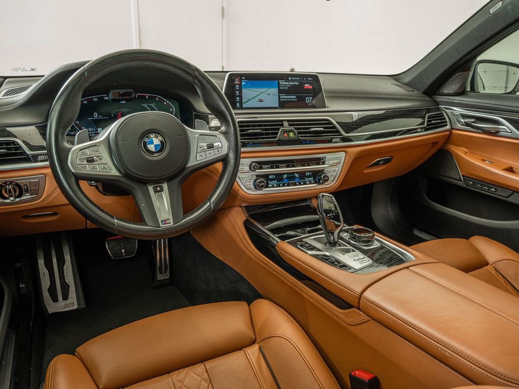 Used 2022 Mineral White Metallic BMW 750i xDrive image 29