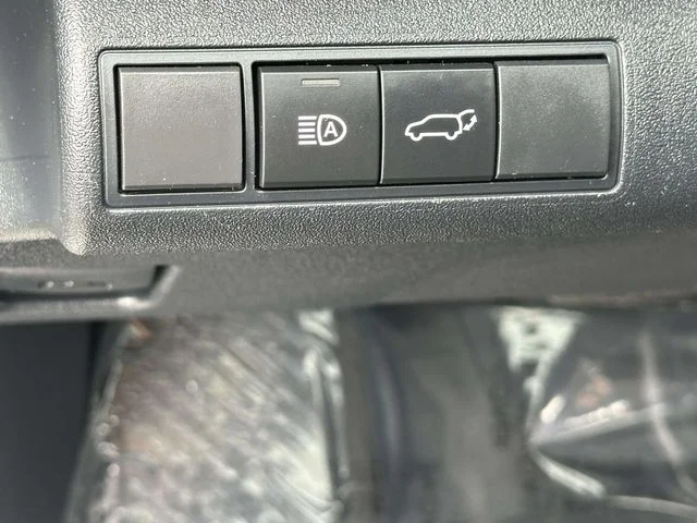 Used 2024 Silver Toyota XLE image 28