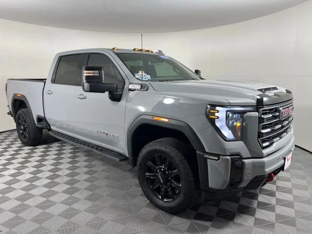 2025 GMC Sierra 4WD Crew Cab Standard Box AT4's photo