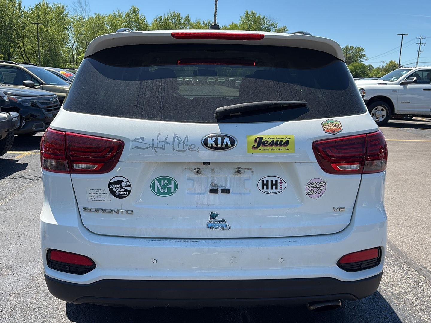 Used 2019 Snow White Pearl Kia S V6 image 11