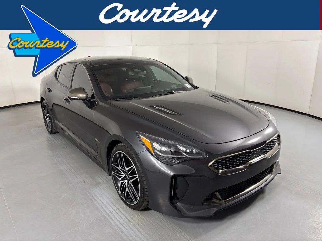 2023 Kia Stinger GT2's photo