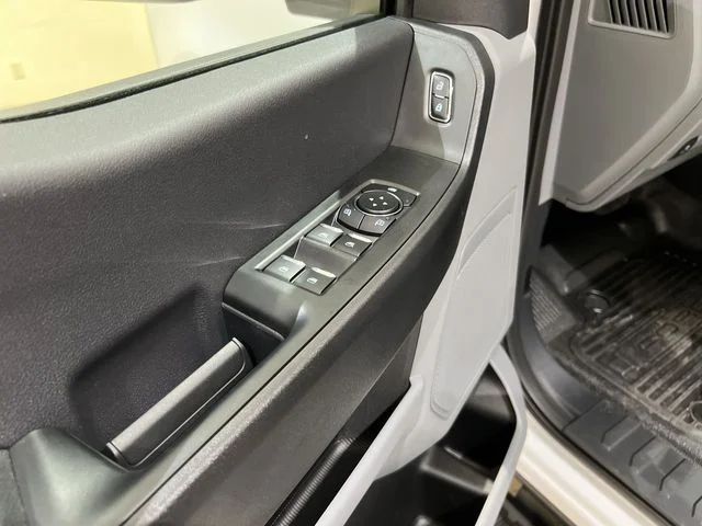 New 2026 Oxford White Ford F-250® XL image 19