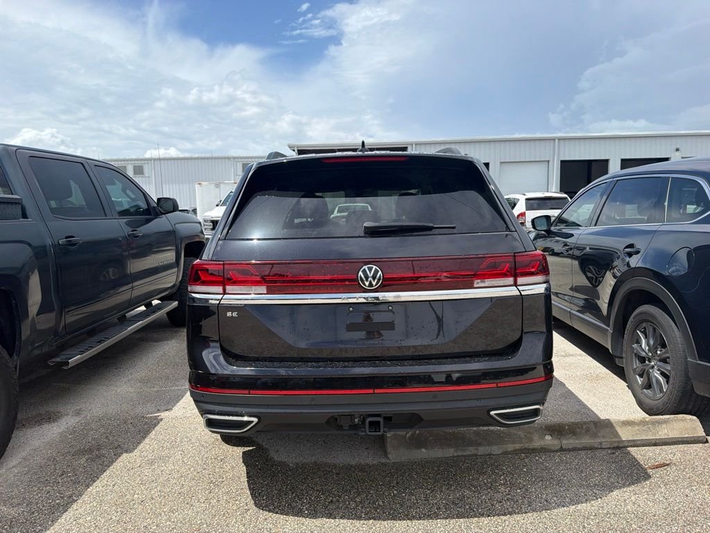 Used 2024  Volkswagen 2.0T SE w/Technology image 5