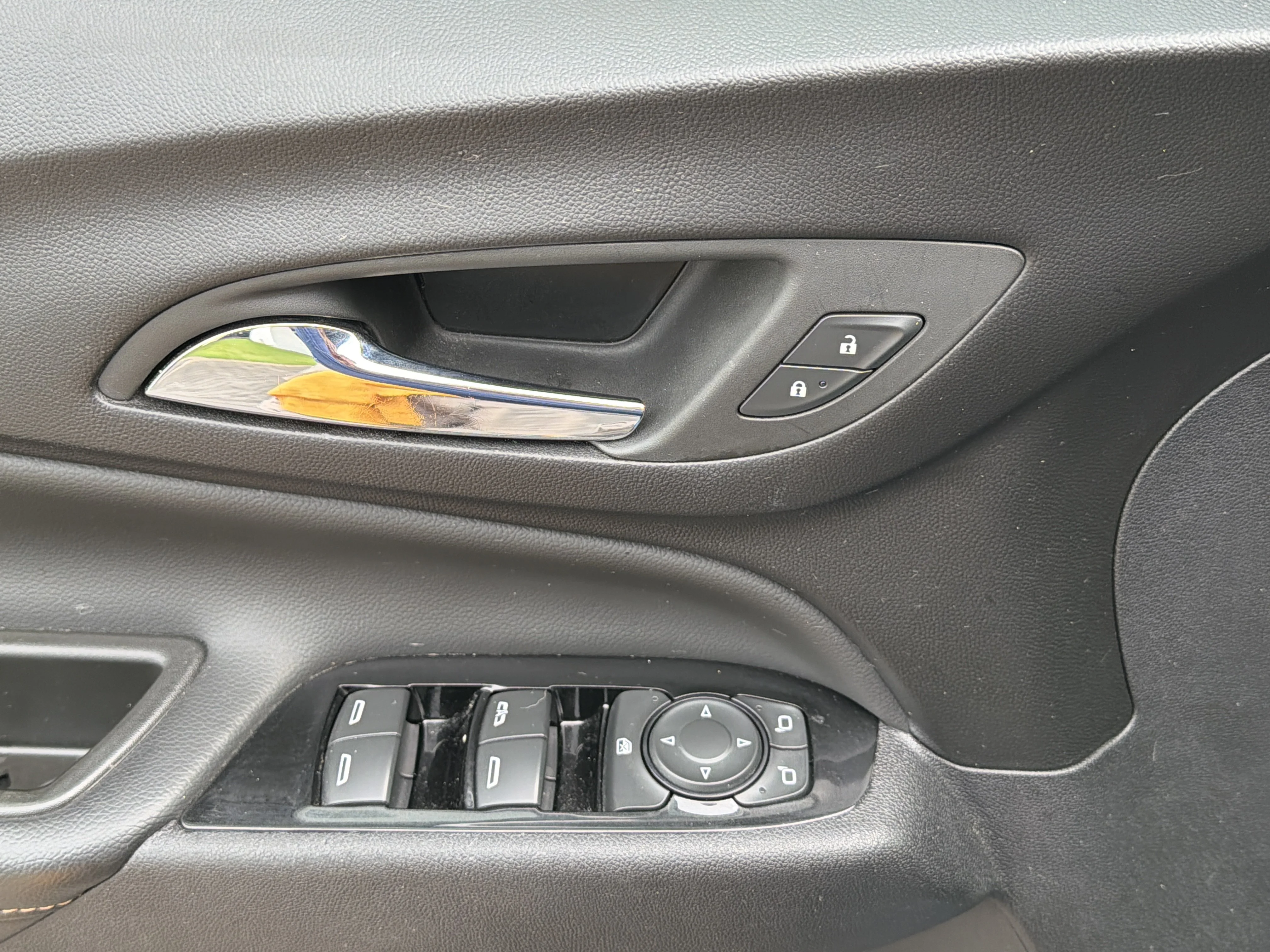 Used 2024 Riptide Blue Metallic Chevrolet Premier image 19