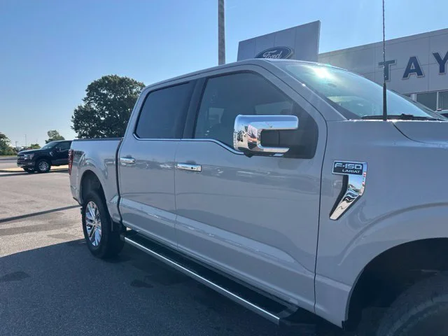 New 2026 Avalanche Ford Lariat® image 7