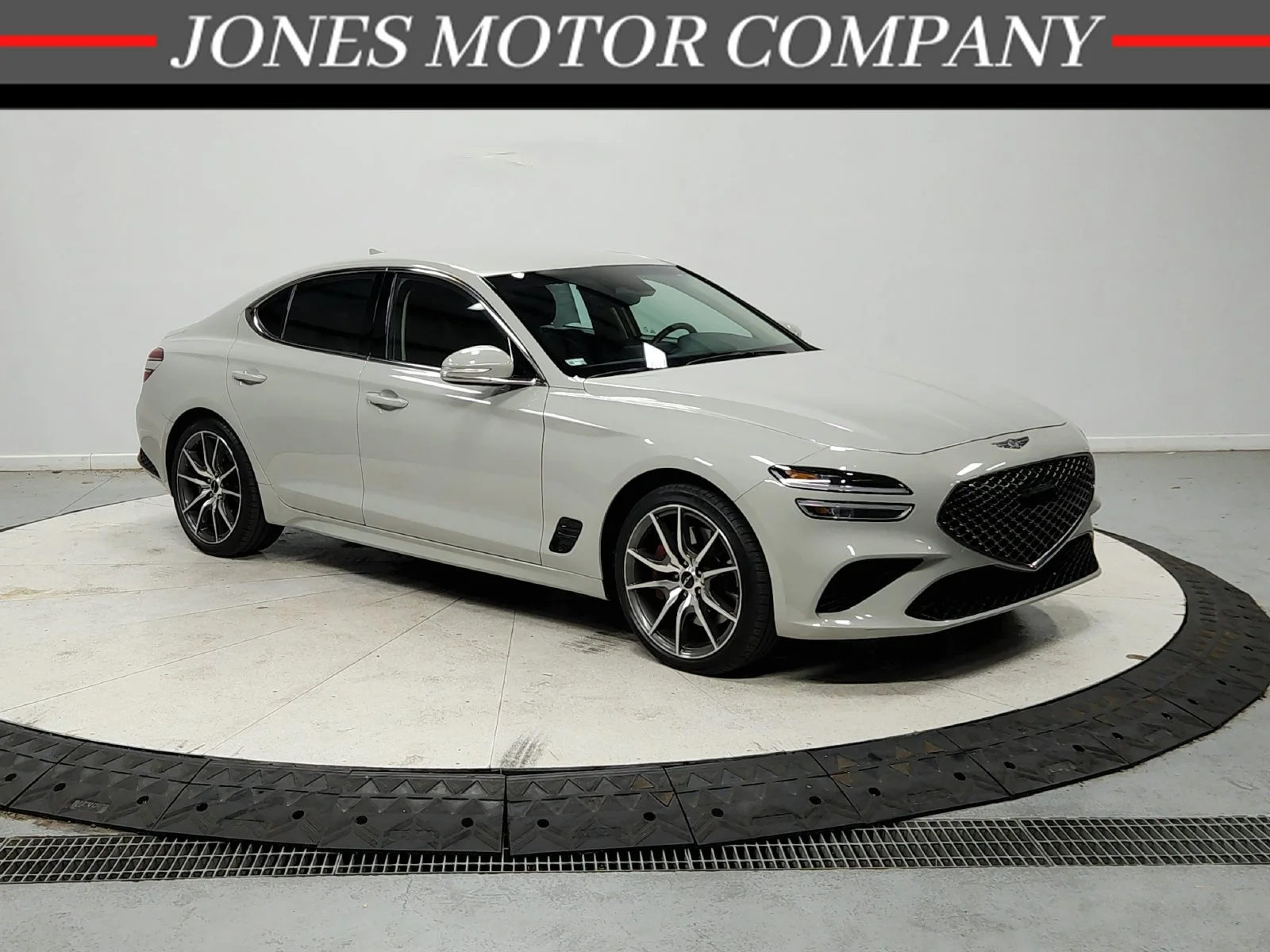 2025 GENESIS G70