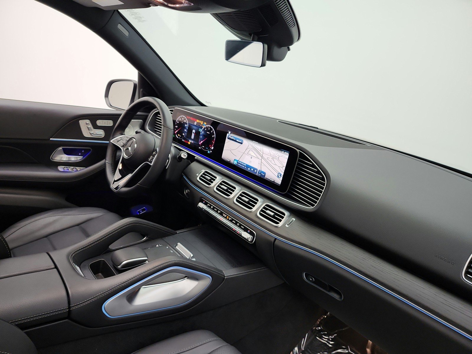 Used 2025 MANUFAKTUR Alpine Grey Mercedes-Benz GLE 450 4MATIC® SUV image 19