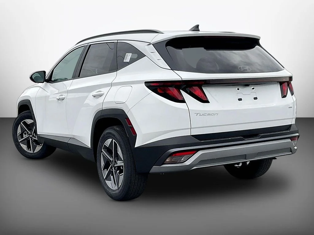 New 2026 White Hyundai SEL image 3