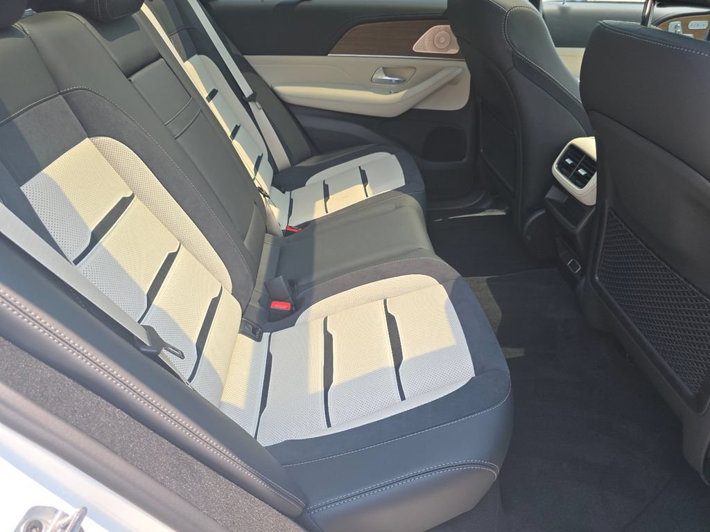New 2026 Polar White Mercedes-Benz GLE 53 AMG® image 61