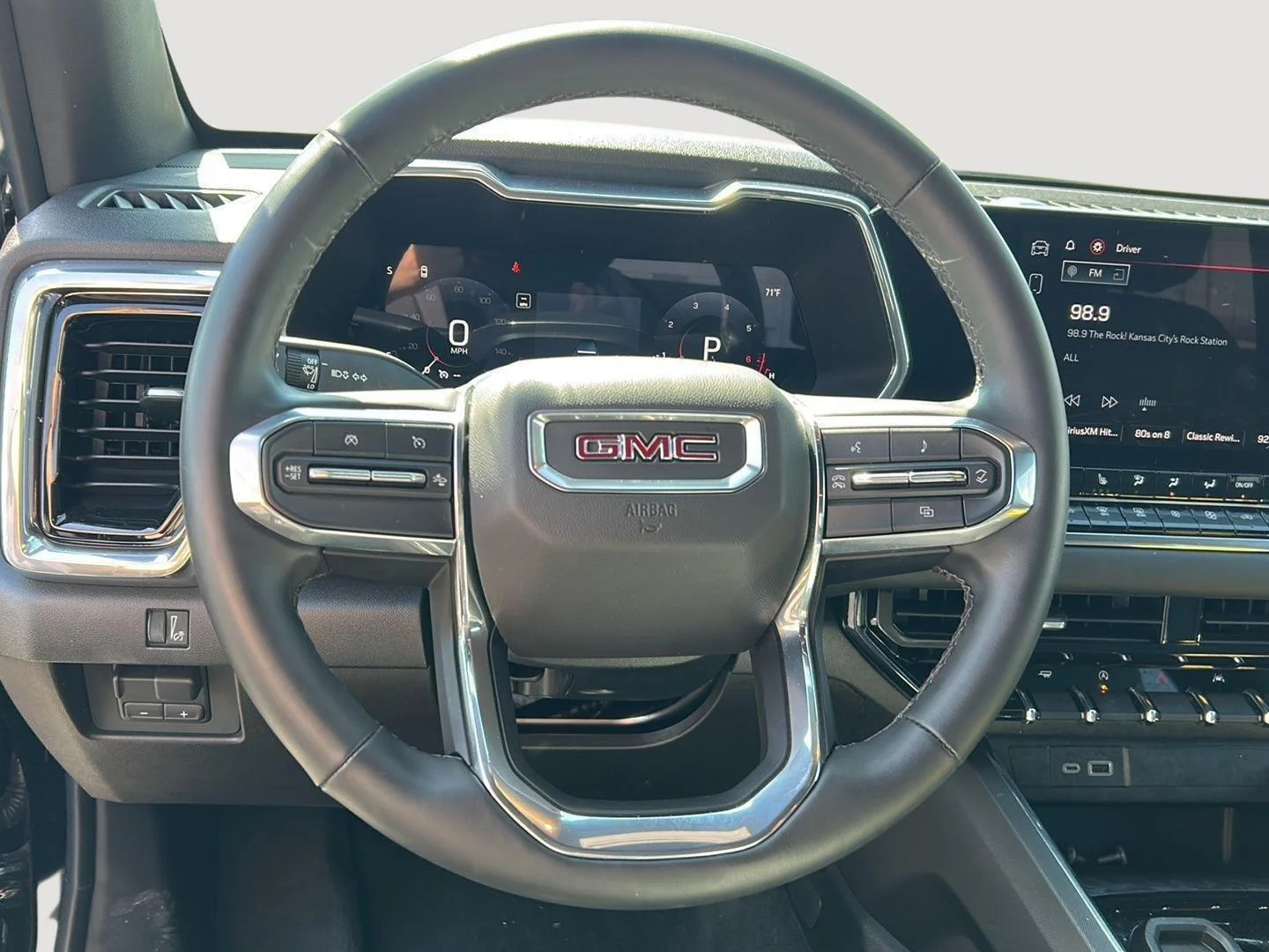 2024 GMC Canyon Elevation - Photo 14