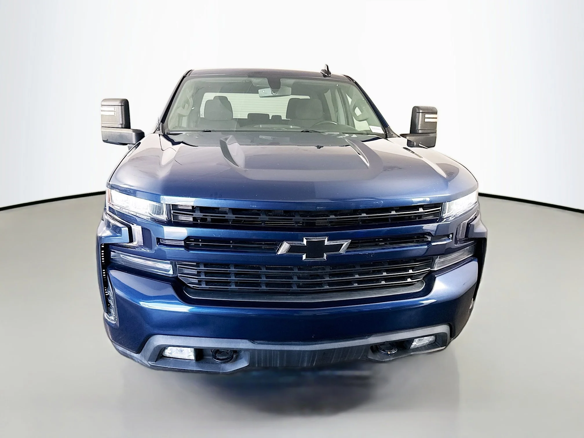Used 2022 Northsky Blue Metallic Chevrolet RST image 2