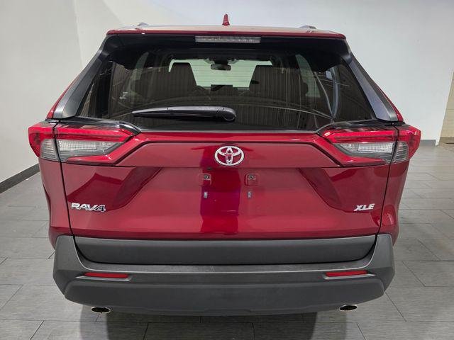 Certified Used 2019 RUBY FLARE PEARL Toyota  image 4