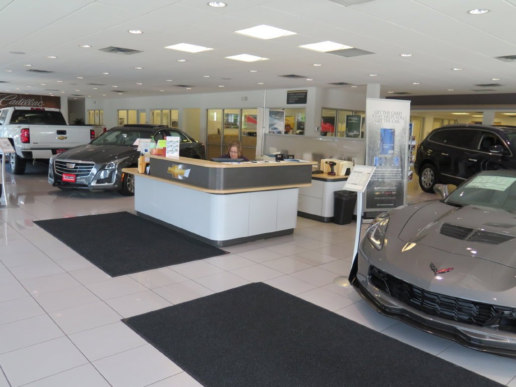 Used 2023 BLACK Chevrolet 2LT image 30