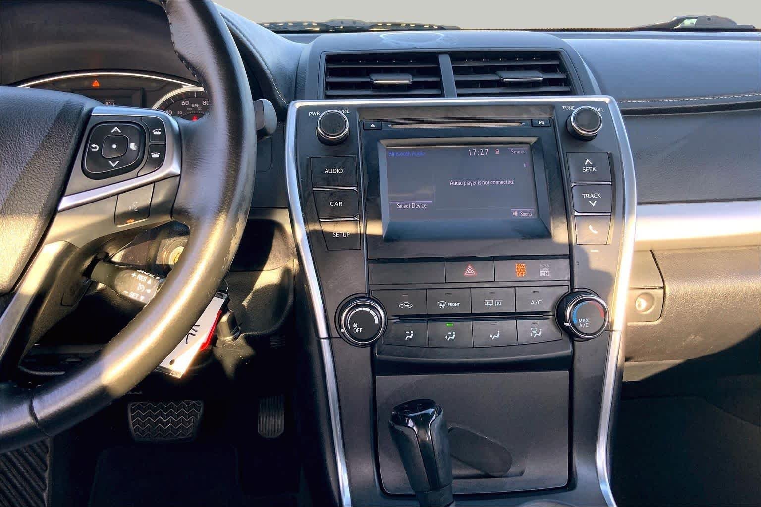 Used 2016 Super White Toyota SE image 7