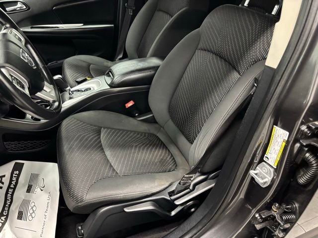 Used 2018 Gray Dodge SE image 14