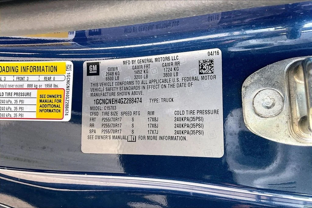 Used 2016 Blue Chevrolet LS image 14