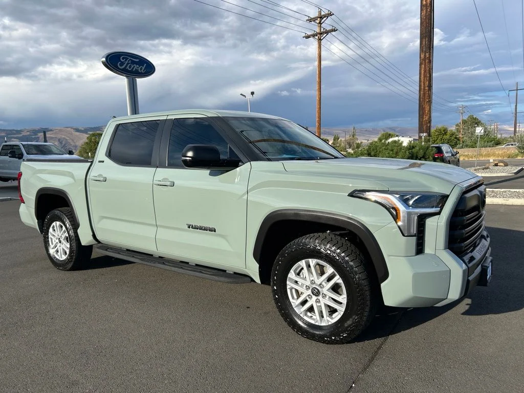 Used 2025 Lunar Toyota SR5 image 2
