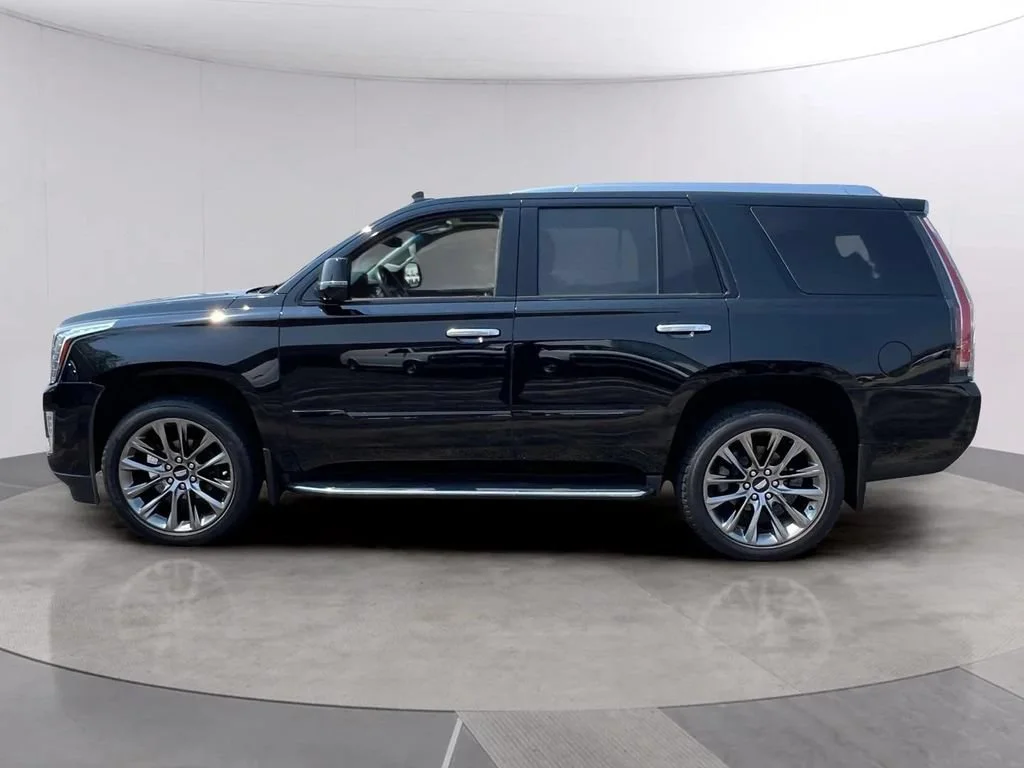 Used 2019 BLACK RAVEN Cadillac Premium Luxury image 3