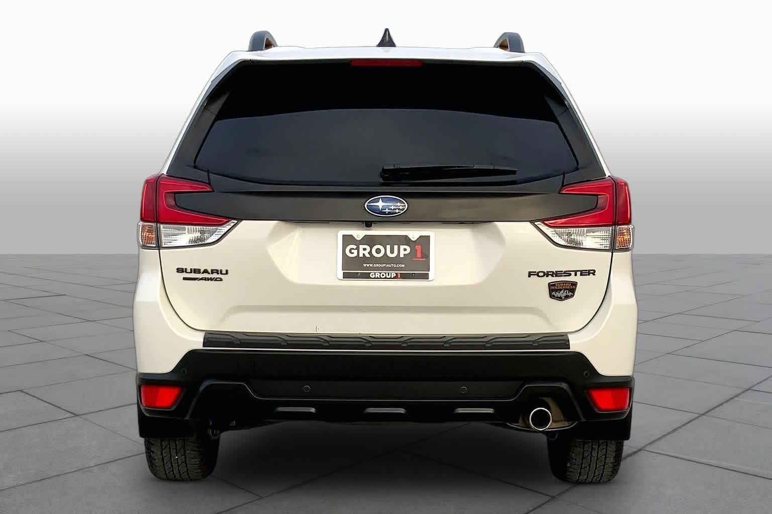 Used 2025 Crystal White Pearl Subaru Wilderness image 5