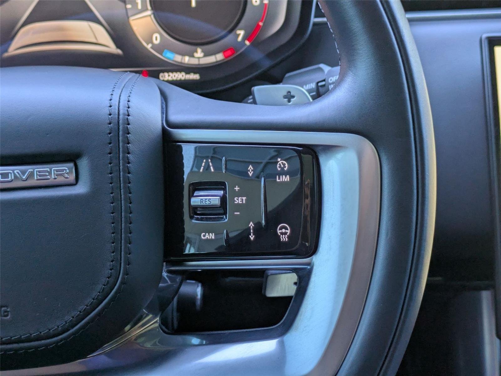 2023 Land Rover Range Rover SE - Photo 18