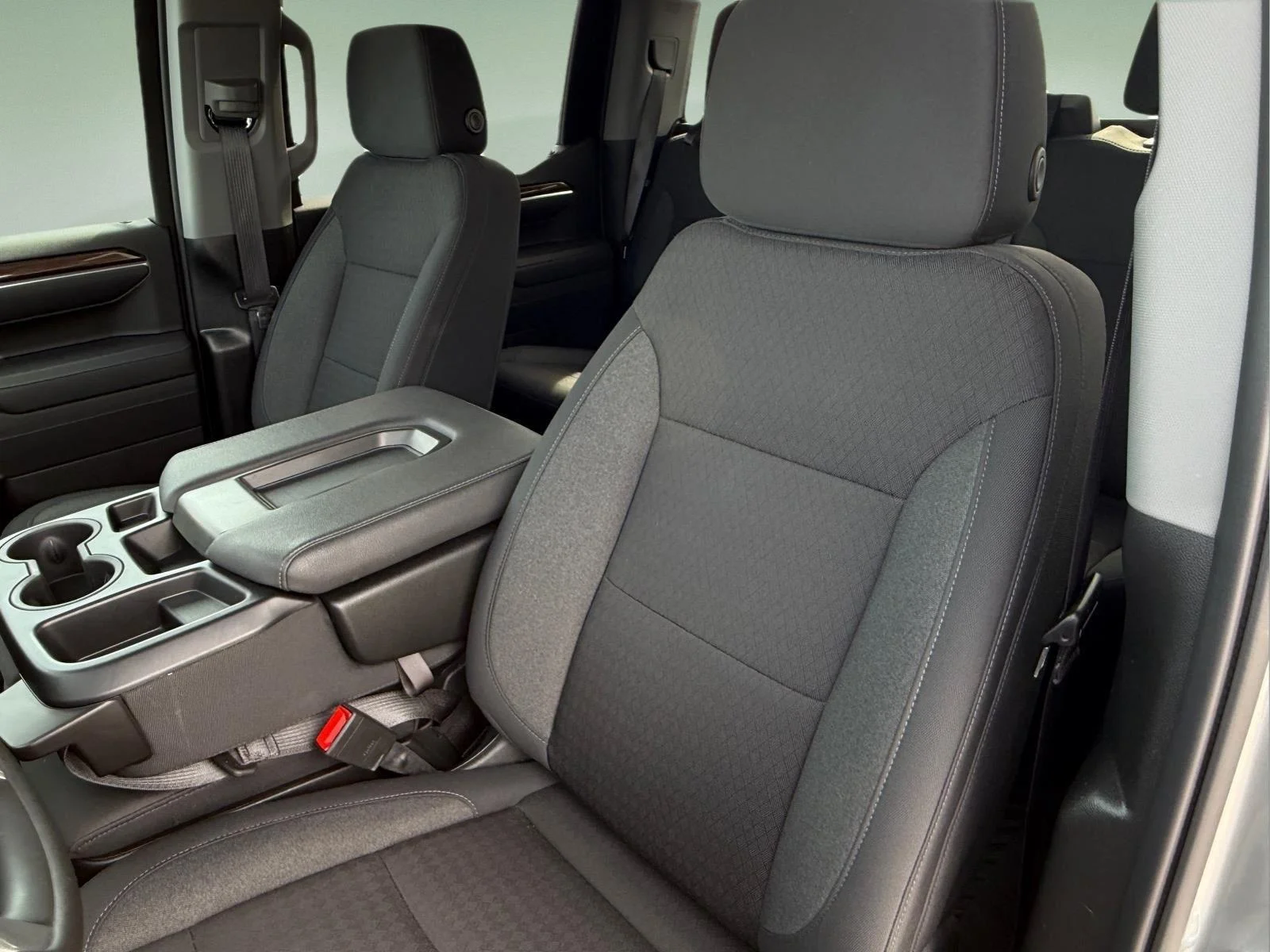 Used 2026 Sterling Gray Metallic Chevrolet LT image 18